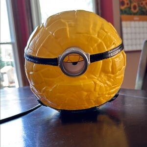 Regal Cinemas Yellow Minion-Inspired popcorn 🍿 bucket